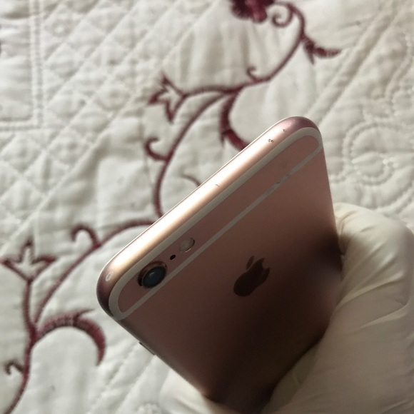 iPhone for parts only ( no working ) - Picture 5 of 5